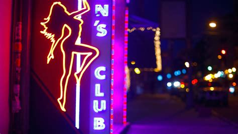 Brothels, Strip Clubs & Erotic Clubs in Toronto